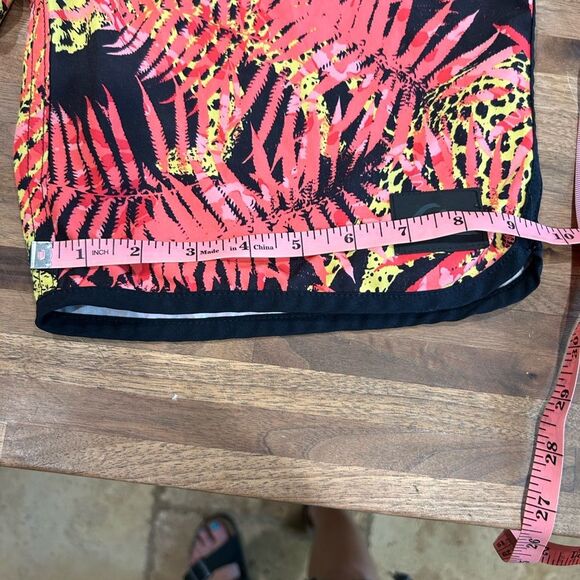 Billabong  Highline Camicat 17 Big Boy Boardshort Size 28 Excellent Condition - Picture 6 of 9